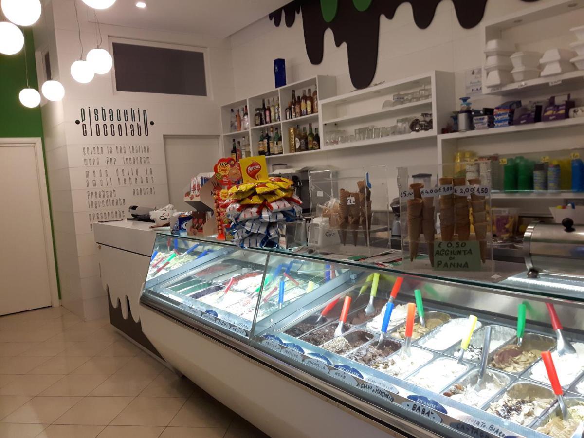 Parigino Ξενοδοχείο Palinuro Εξωτερικό φωτογραφία